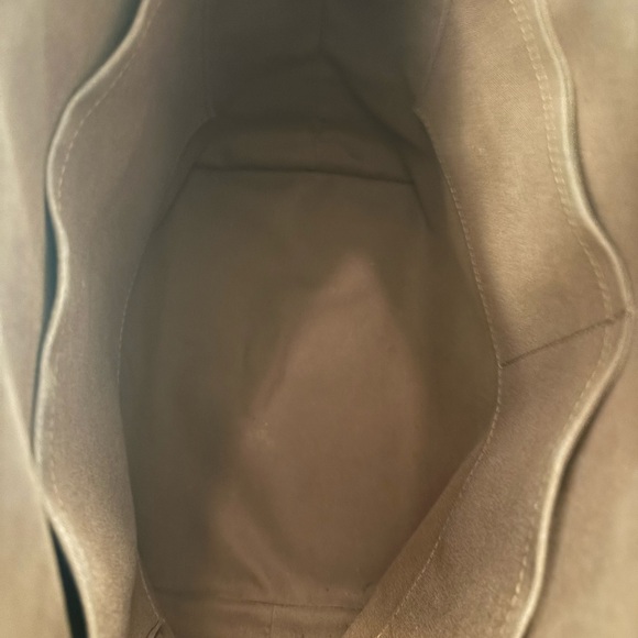 💕Louis Vuitton Totally MM Monogram Shoulder Bag💕 - Picture 7 of 15